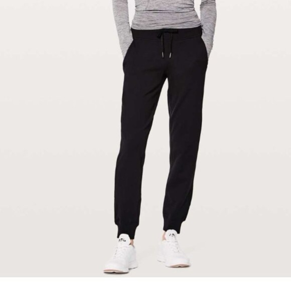 Lulu  ready to rUlu pant 29" inseam black